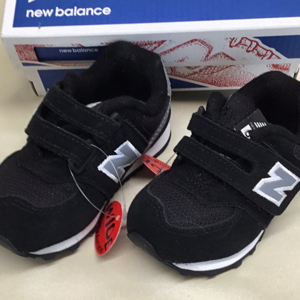 New Balance Kids sneakers size 6